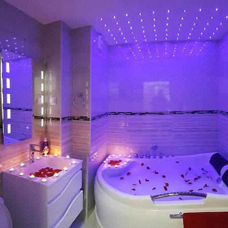 Front Beach Exclusive Apartments Struga Exteriör bild