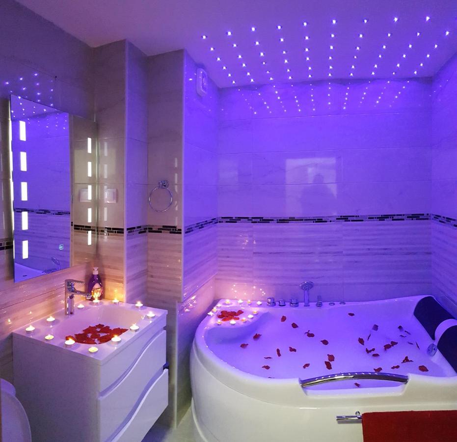 Front Beach Exclusive Apartments Struga Exteriör bild