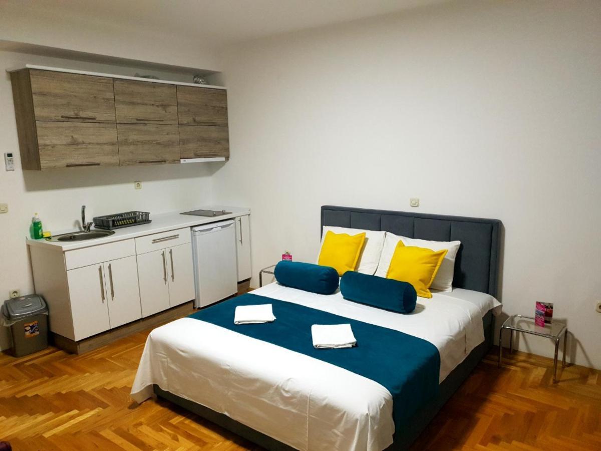 Front Beach Exclusive Apartments Struga Exteriör bild