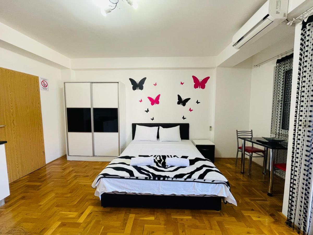 Front Beach Exclusive Apartments Struga Exteriör bild