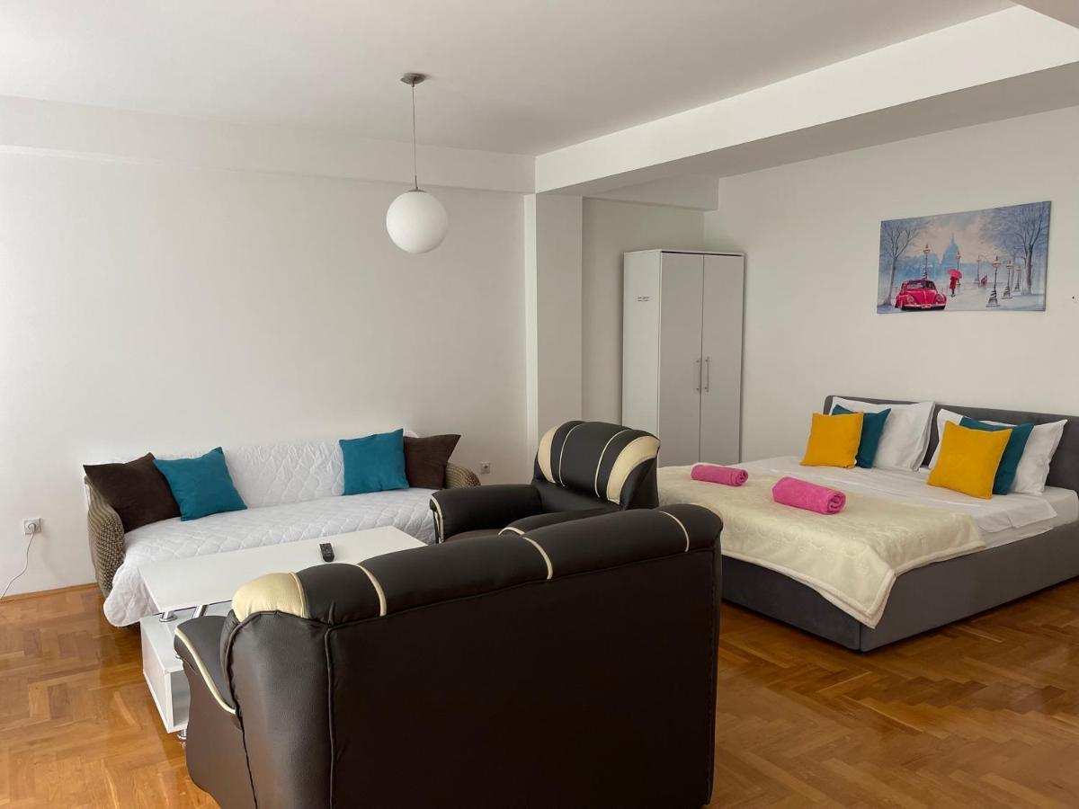 Front Beach Exclusive Apartments Struga Exteriör bild