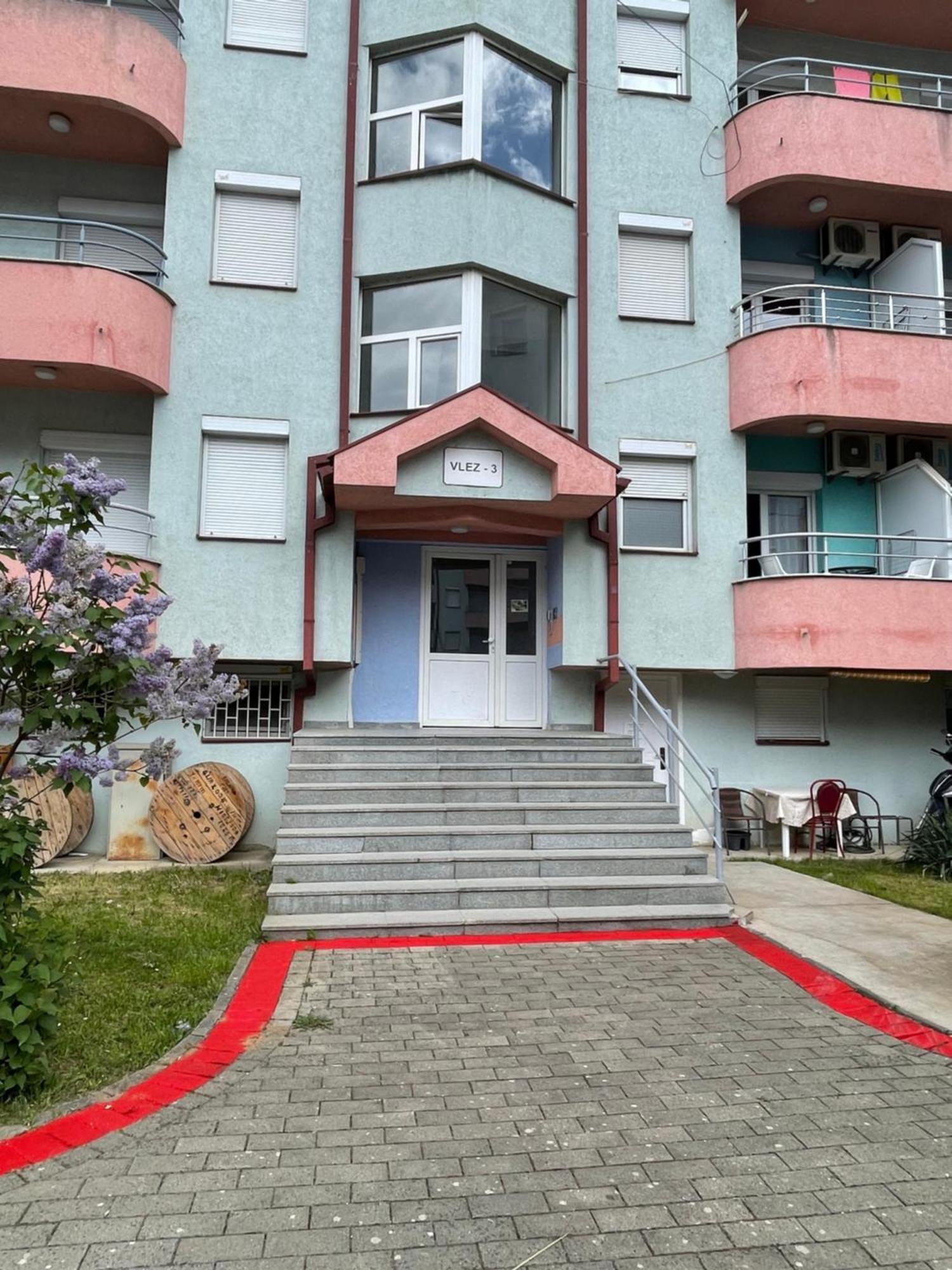 Front Beach Exclusive Apartments Struga Exteriör bild